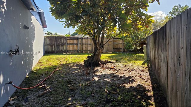 11933 SW 196th Ter, Miami, FL 33177