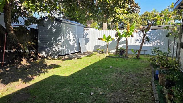 11933 SW 196th Ter, Miami, FL 33177