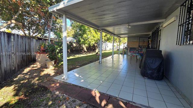 11933 SW 196th Ter, Miami, FL 33177