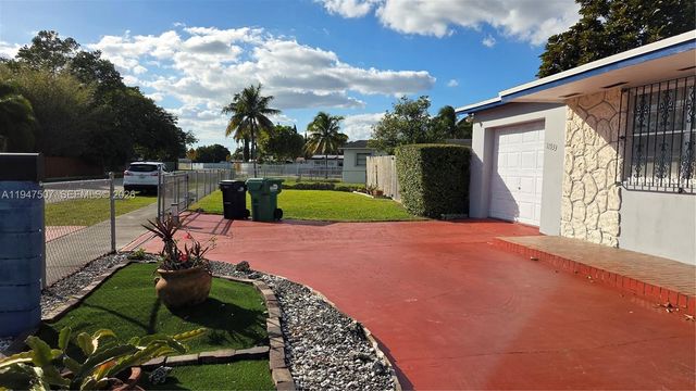 11933 SW 196th Ter, Miami, FL 33177