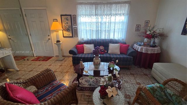 11933 SW 196th Ter, Miami, FL 33177