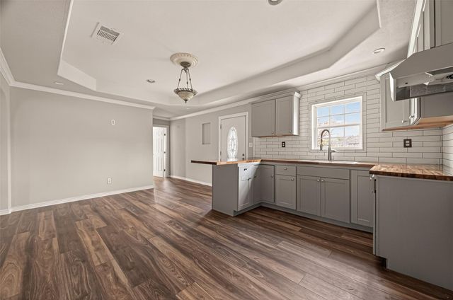 12906 Gladden Drive, Houston, TX 77049