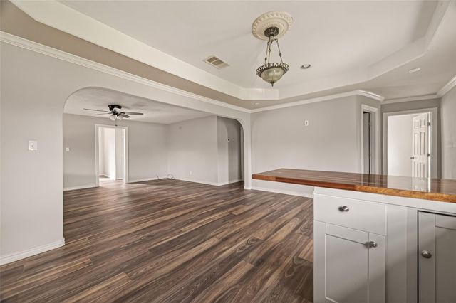 12906 Gladden Drive, Houston, TX 77049