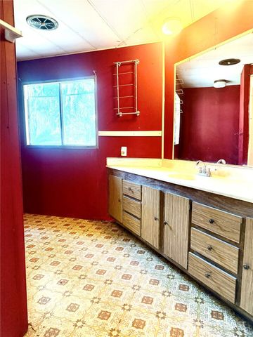 41671 Mountain View Lane, Concrete, WA 98237