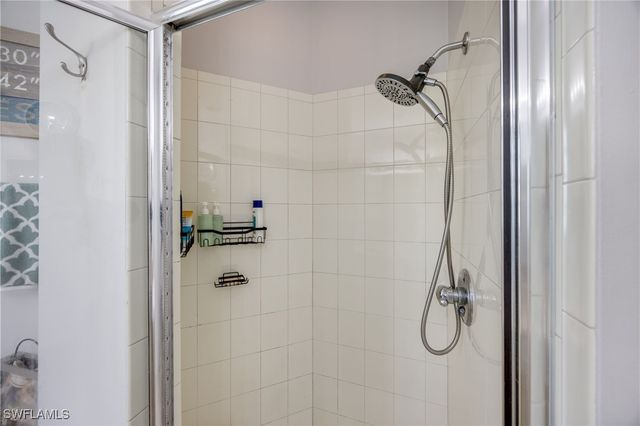 1320 Mariposa CIR 104, Naples, FL 34105