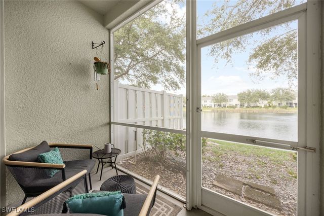 1320 Mariposa CIR 104, Naples, FL 34105