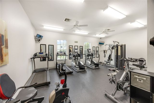 1320 Mariposa CIR 104, Naples, FL 34105