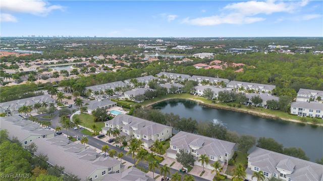 1320 Mariposa CIR 104, Naples, FL 34105
