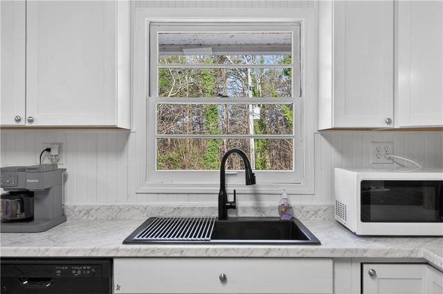 3460 Maynard Circle, Gainesville, GA 30506