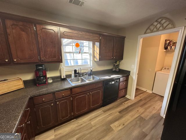 350 Chestnut Drive, Covington, GA 30016