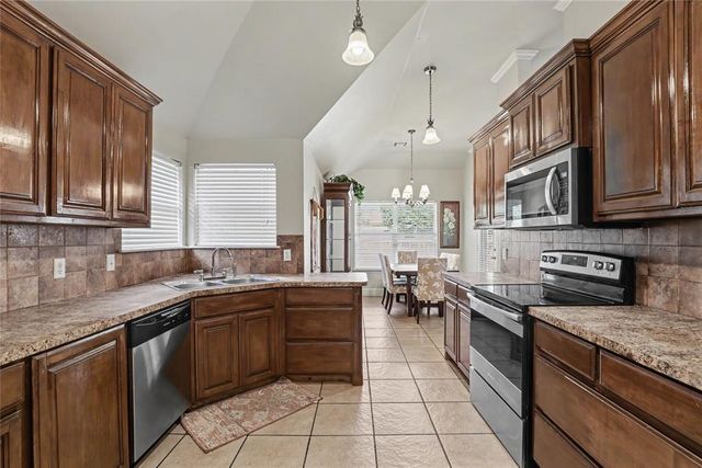 4621 NW 161 Street, Edmond, OK 73013