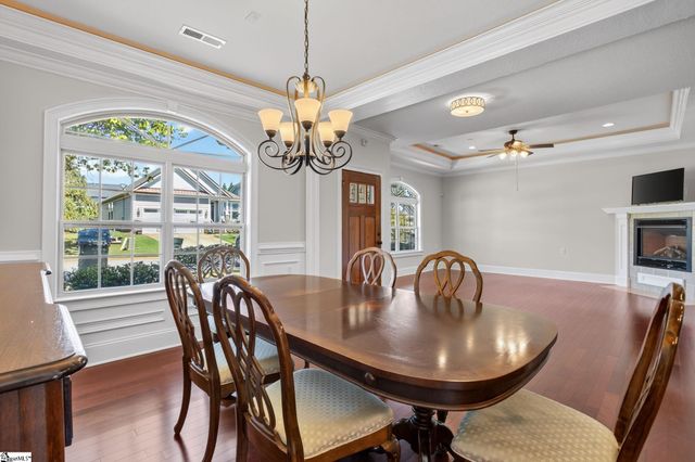 116 Bur Oak Drive, Taylors, SC 29687