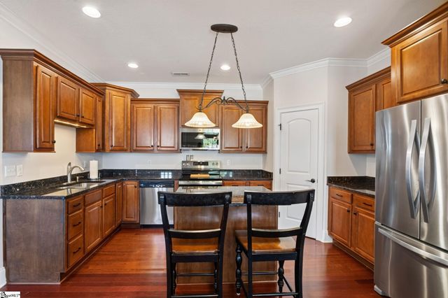 116 Bur Oak Drive, Taylors, SC 29687