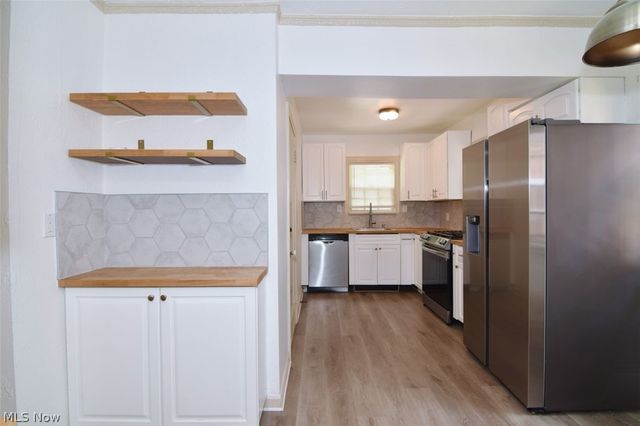 19000 Winslow Road, Shaker Heights, OH 44122