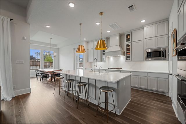 622 Platinum Stone Lane, Pinehurst, TX 77362