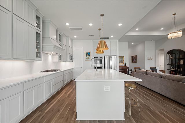 622 Platinum Stone Lane, Pinehurst, TX 77362