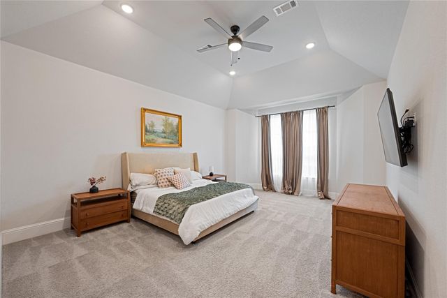 622 Platinum Stone Lane, Pinehurst, TX 77362