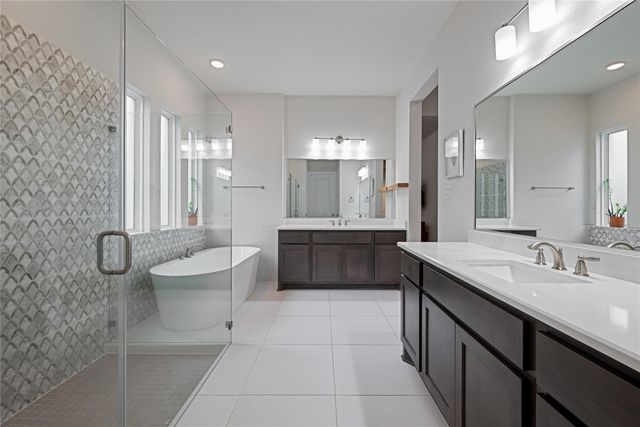 622 Platinum Stone Lane, Pinehurst, TX 77362