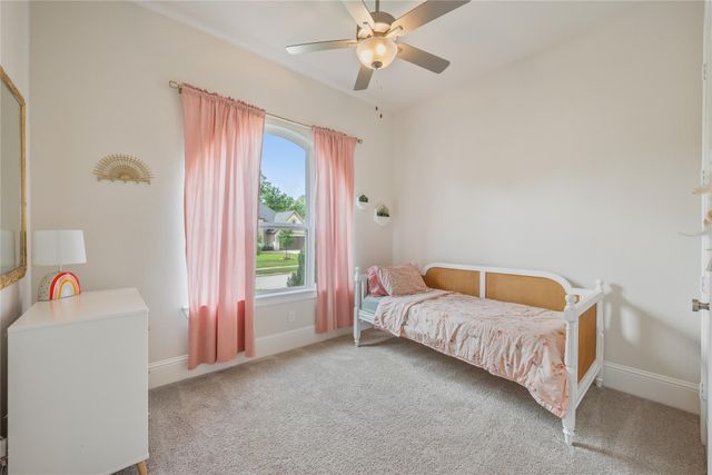 622 Platinum Stone Lane, Pinehurst, TX 77362