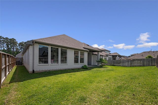 622 Platinum Stone Lane, Pinehurst, TX 77362