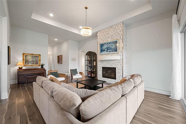 622 Platinum Stone Lane, Pinehurst, TX 77362