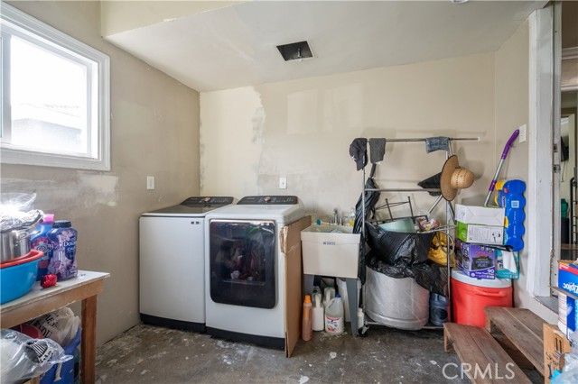 1037 S Tajauta, Compton, CA 90220