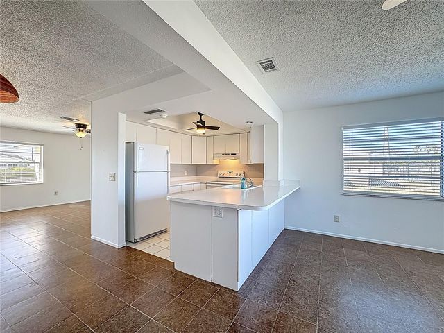 637 MICHIGAN DRIVE N, Venice, FL 34293