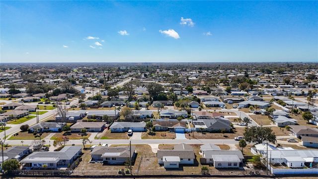 637 MICHIGAN DRIVE N, Venice, FL 34293