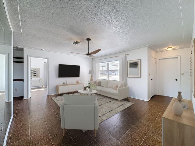 637 MICHIGAN DRIVE N, Venice, FL 34293