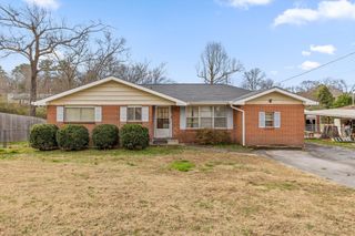 8306 Pine Ridge Road, Ooltewah, TN 37363