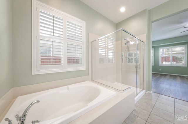 10026 Besancon Way, Bakersfield, CA 93306