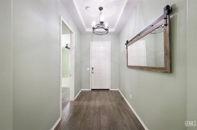10026 Besancon Way, Bakersfield, CA 93306