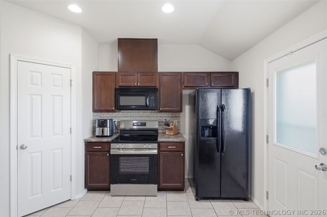 25400 E 93rd Court S, Broken Arrow, OK 74014