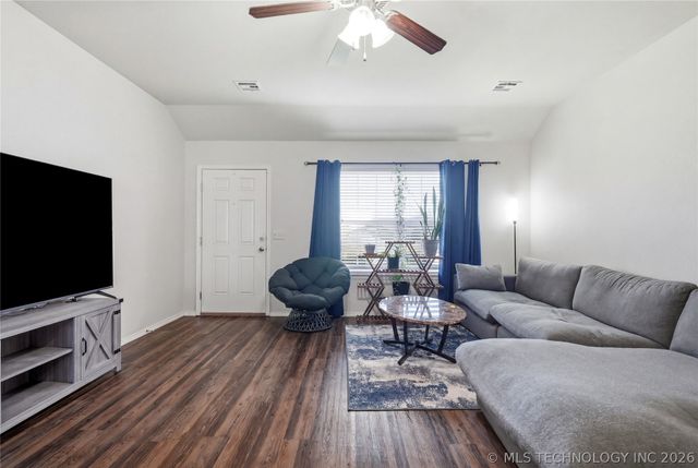 25400 E 93rd Court S, Broken Arrow, OK 74014