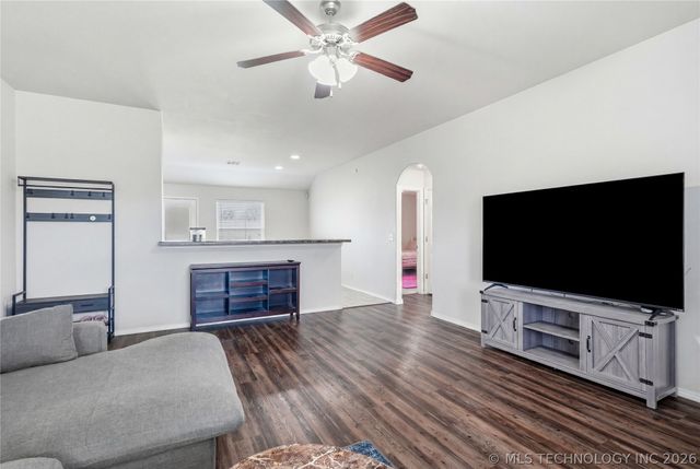 25400 E 93rd Court S, Broken Arrow, OK 74014