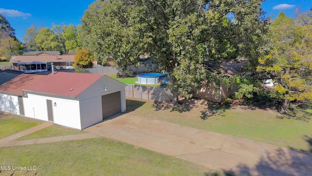 5736 Natchez Drive, Horn Lake, MS 38637