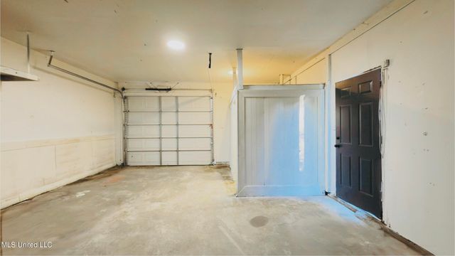 5736 Natchez Drive, Horn Lake, MS 38637