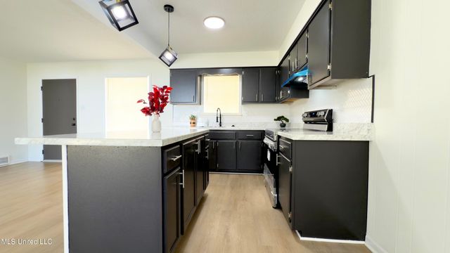 5736 Natchez Drive, Horn Lake, MS 38637
