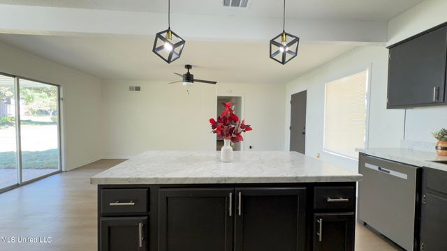 5736 Natchez Drive, Horn Lake, MS 38637
