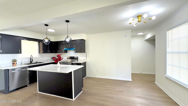 5736 Natchez Drive, Horn Lake, MS 38637