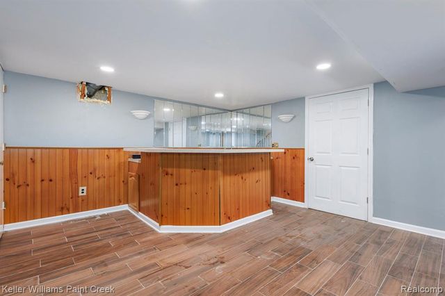 5190 Babbit Drive, Troy, MI 48085