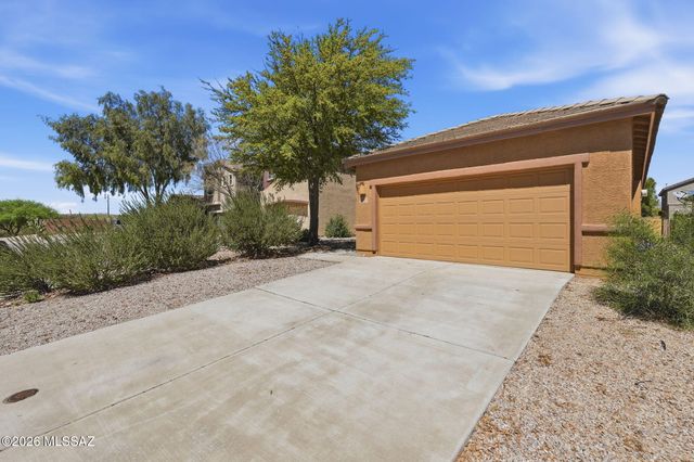 895 E Autumn Harvest Place, Sahuarita, AZ 85629
