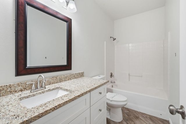 895 E Autumn Harvest Place, Sahuarita, AZ 85629