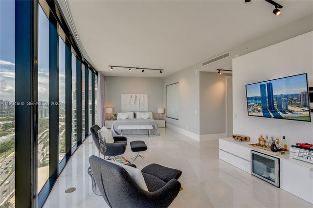 18555 Collins Avenue 2403, Sunny Isles Beach, FL 33160