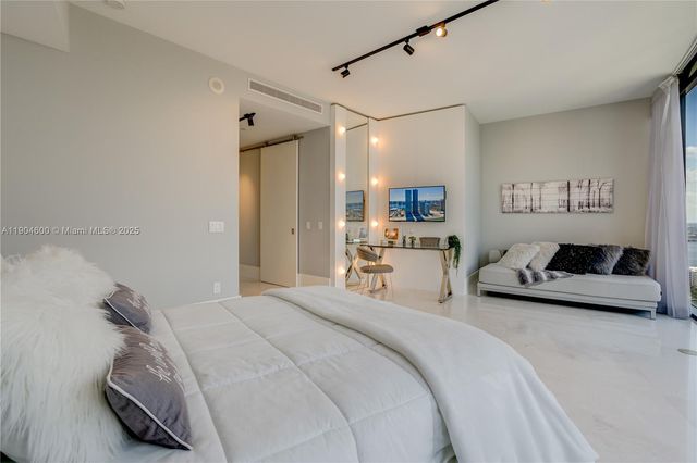 18555 Collins Avenue 2403, Sunny Isles Beach, FL 33160