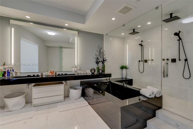 18555 Collins Avenue 2403, Sunny Isles Beach, FL 33160