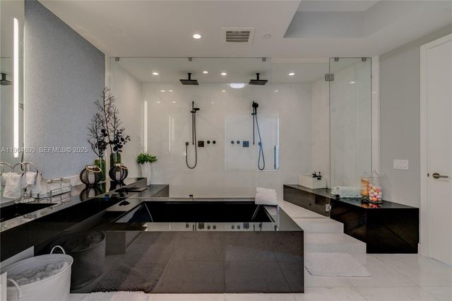 18555 Collins Avenue 2403, Sunny Isles Beach, FL 33160