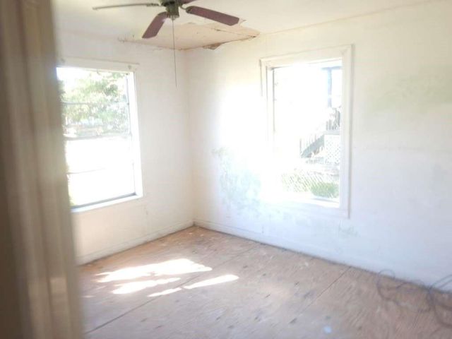 803 Chester Street, West Orange, TX 77630