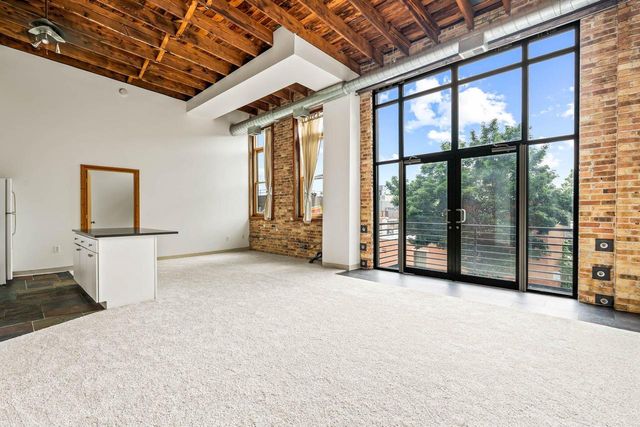 306 E Lincoln AVENUE #7, Milwaukee, WI 53207