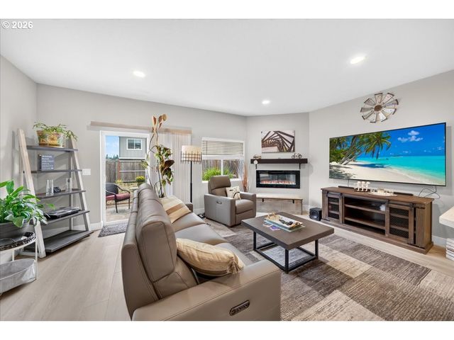 2907 S HEATHER St, Cornelius, OR 97113